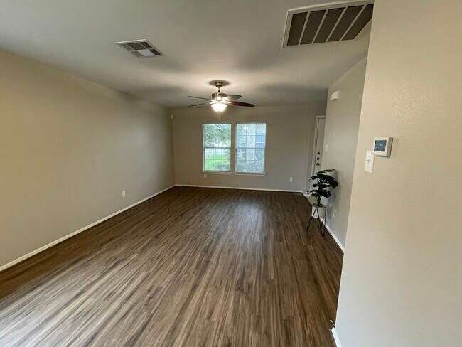 Building Photo - 1603 Nichole Woods Dr