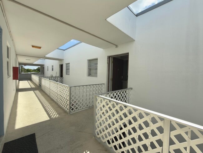 Building Photo - 6507 Winfield Blvd
