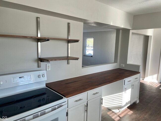 Building Photo - 126 Roosevelt Dr