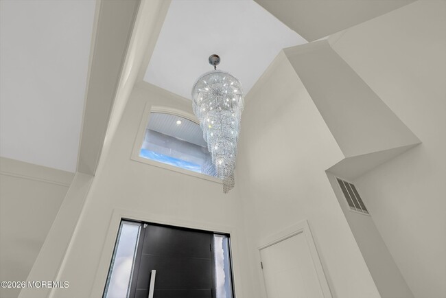 Building Photo - 243 Overbrook Ave