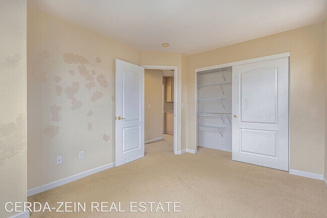 Building Photo - 3 br, 2.5 bath House - 7 Ratto Road