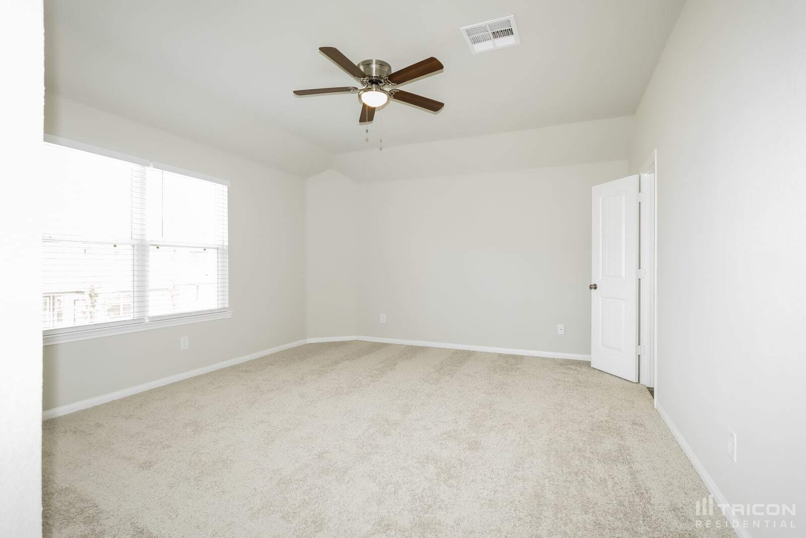 Building Photo - 3465 Wooded Ln