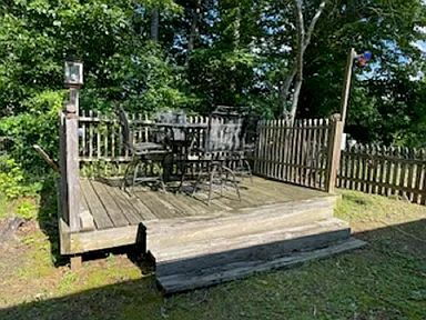 Building Photo - Fully furnished. Utilities included.