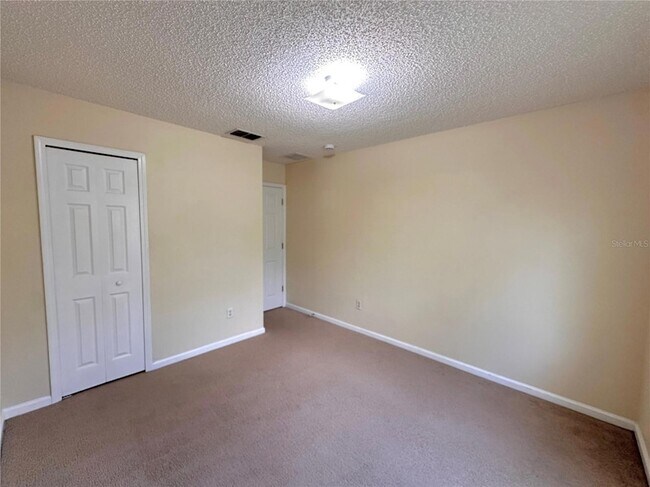 Building Photo - 89 Berkshire Ln