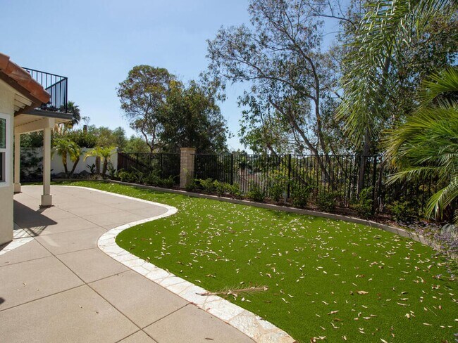 Building Photo - Stunning Fully Remodeled Home in Rancho De...