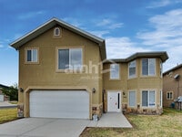 Building Photo - 1460 Heather Ln