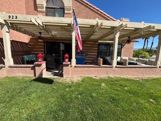 Building Photo - 76923 Turendot St