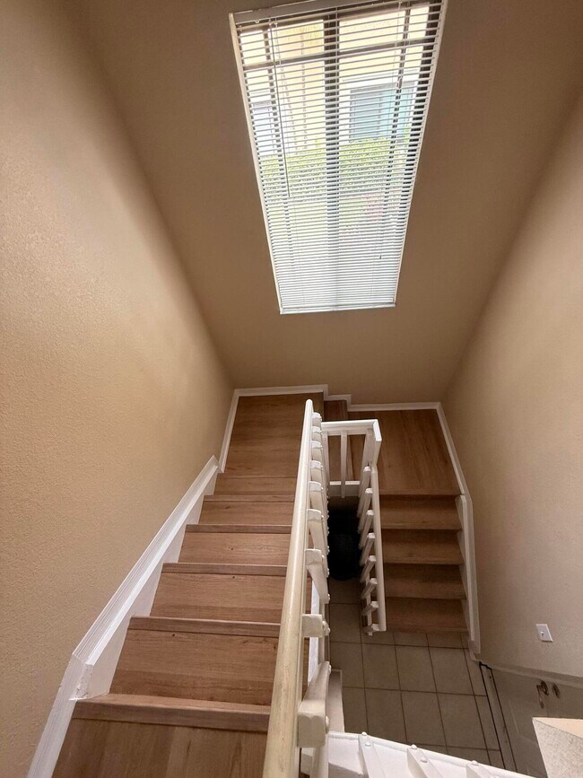 Building Photo - 2806 Veronia Dr