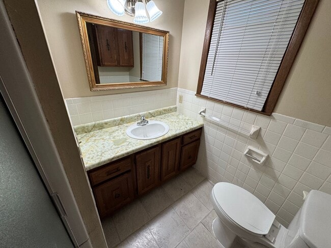 Building Photo - Beautiful  Home in Southeast Springfield