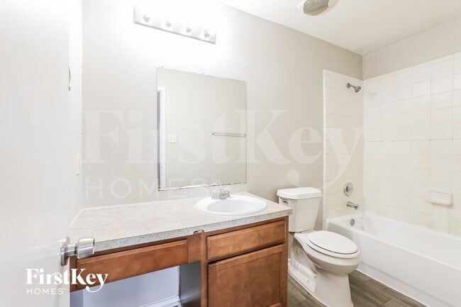 Building Photo - 7507 Kennemer Dr