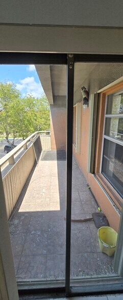 Building Photo - 17650 NW 68th Ave