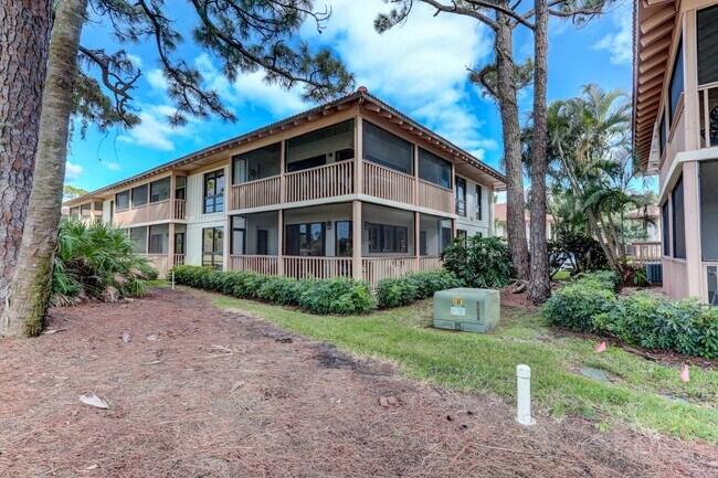 Building Photo - 318 Brackenwood Cir