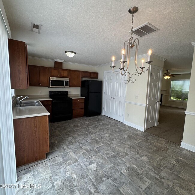 Building Photo - 4230 Dudleys Grant Dr