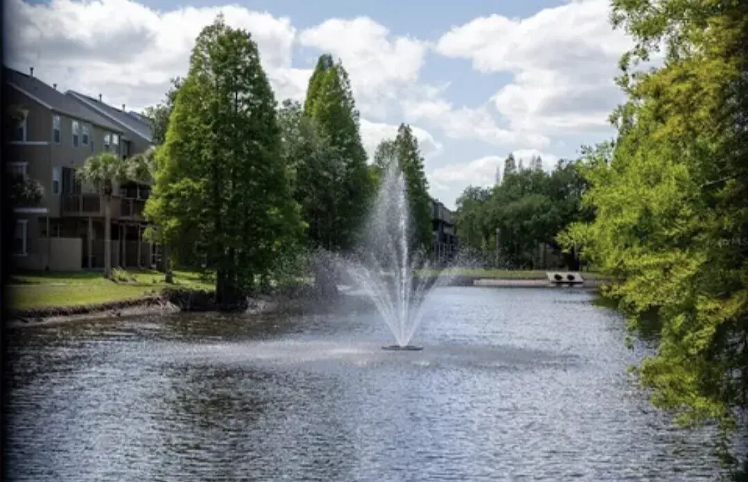 Building Photo - 3046 Pointeview Dr