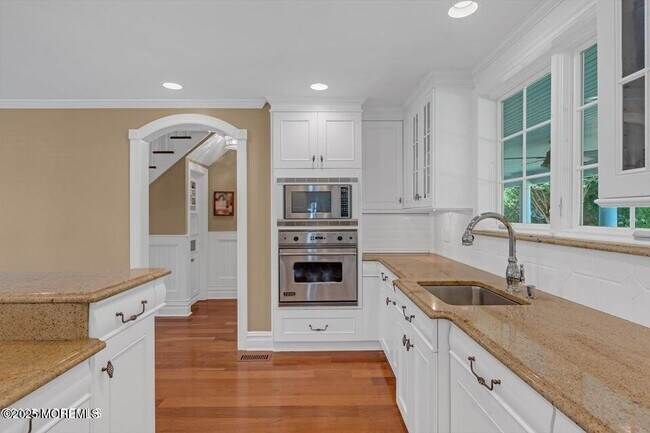 Building Photo - 101 Neptune Pl