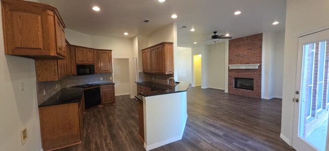 Building Photo - Beautifully Remodeled Home in Mansfield ISD – Corner Lot with Modern Upgrades!