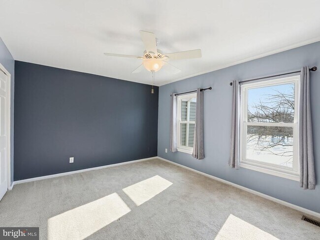 Building Photo - 5854 Orchard Hill Ct