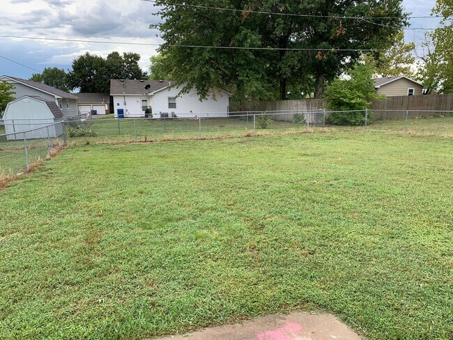 Building Photo - 3028-3030 W 15th St