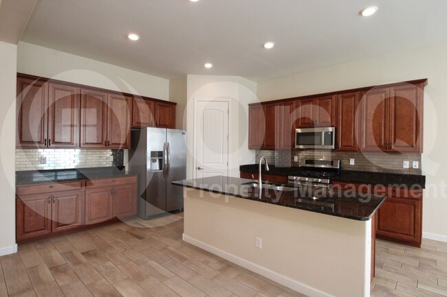 Building Photo - 4984 S Leisure Way