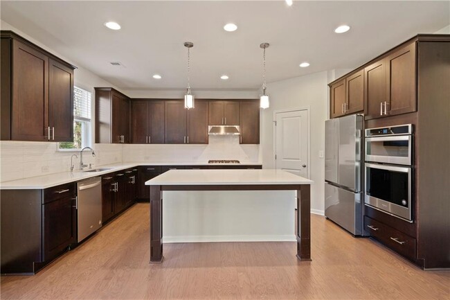 Building Photo - 4425 Hager Ct