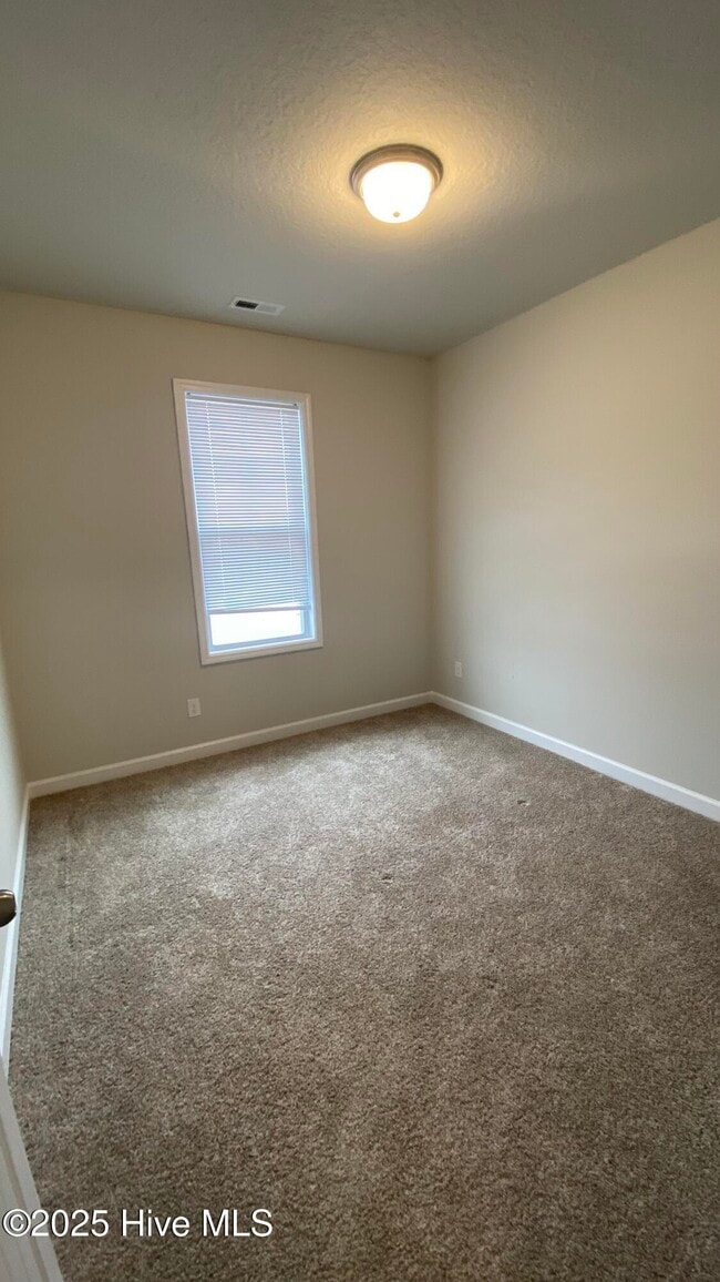 Building Photo - 304 Otis Cv Ln