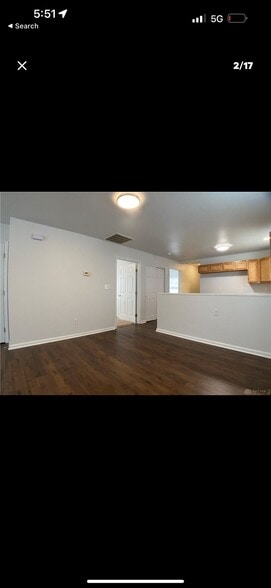 Building Photo - 1503 Roosevelt Ave