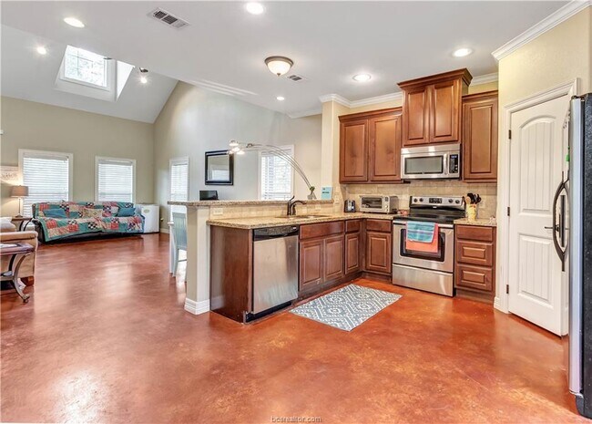 Building Photo - 1001 Welsh Ave