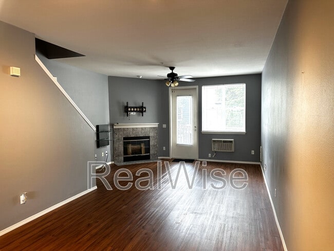 Building Photo - 1713 SE Cutter Ln