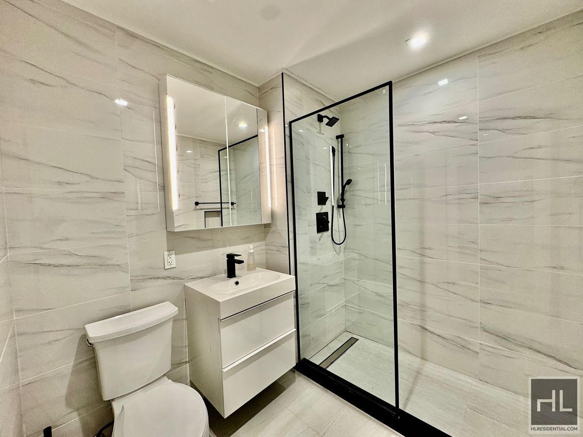 Building Photo - 27-04 Astoria Blvd