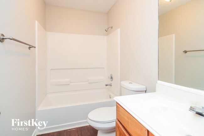 Building Photo - 12207 Duane Ct