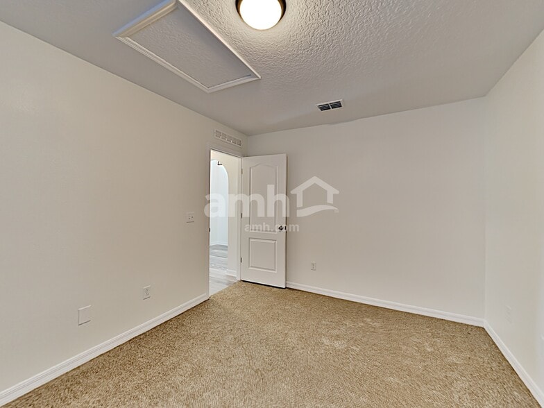 Building Photo - 116 Osprey Marsh Ln