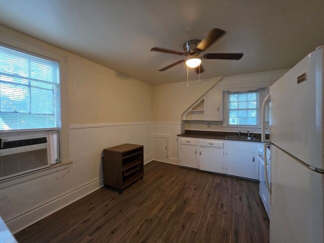 Building Photo - Westhaven