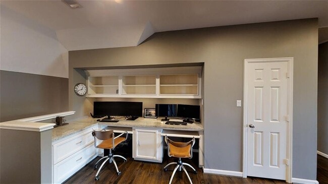 Building Photo - 1807 Sparrows Ridge