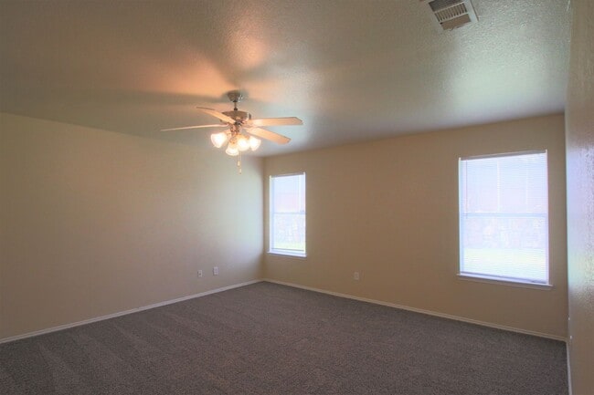 Building Photo - Coming Soon in Haslet | 3BR/2BA with 2-Car Garage, Private Yard & Easy Access to 287 & I-35
