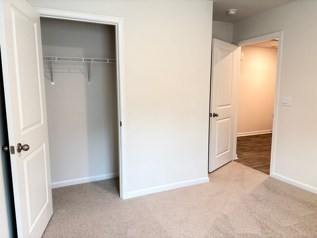 Building Photo - MOVE IN SPECIAL - 4 Bedroom, 2 Bathroom House in Trinity!