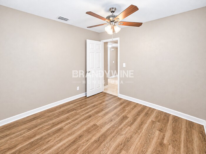 Building Photo - 11103 N 27th St