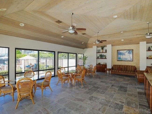 Building Photo - 8110 El Paseo Grande