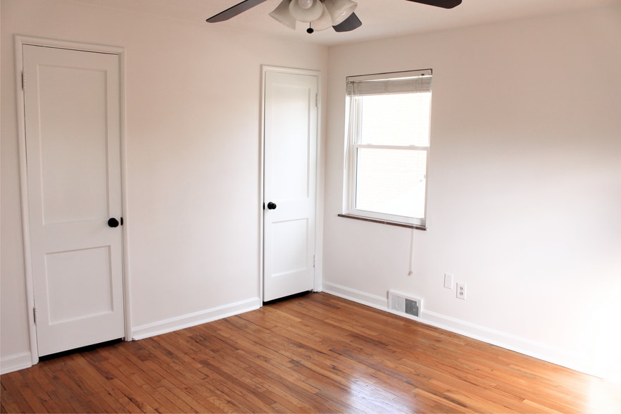 Building Photo - 3806 Gardner Ave