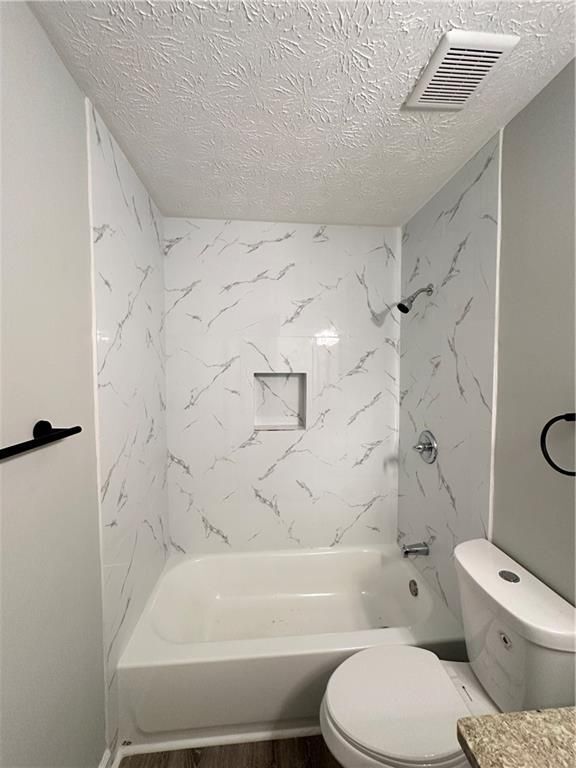 Building Photo - 3243 River Oak Pl