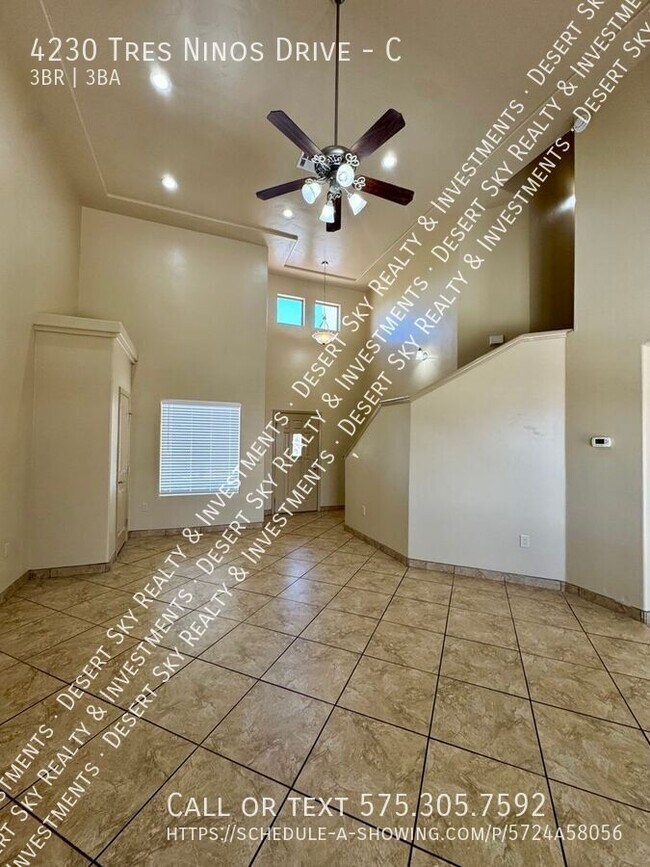 Building Photo - 4230 Tres Ninos Dr