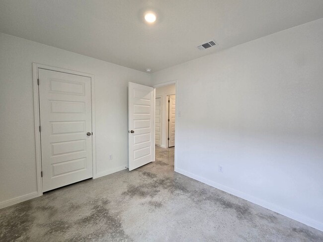 Building Photo - 807 Wax Myrtle Ct