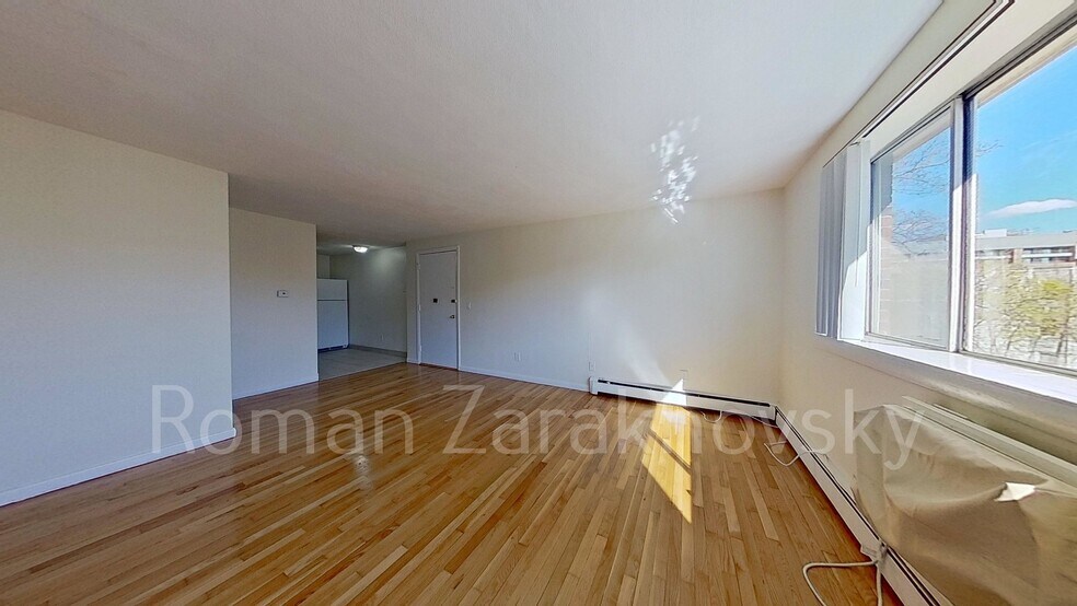 Building Photo - 88 Gardner St