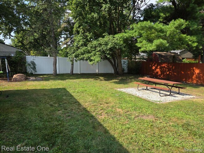 Building Photo - 4738 Halberd St