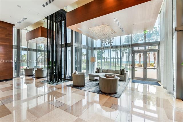 Building Photo - 6899 Collins Ave