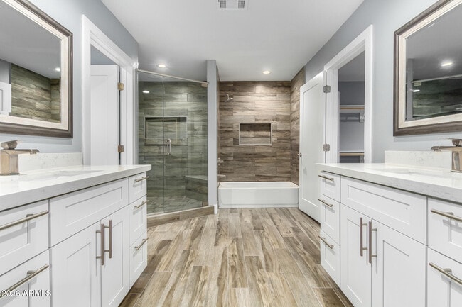 Building Photo - 3520 S Poplar St