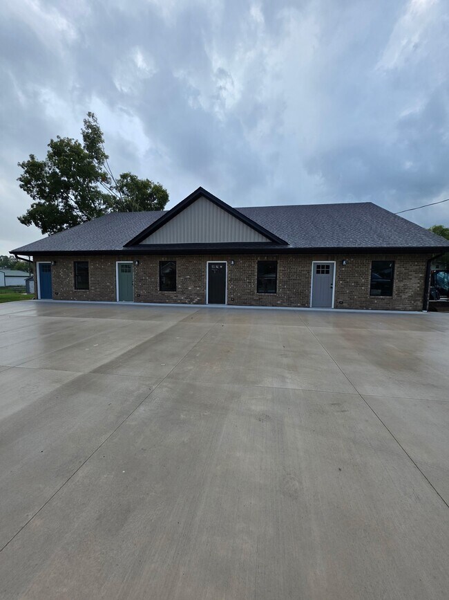 Building Photo - 112 Carmack Ave