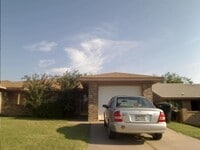 Building Photo - 4674 Marlboro Dr