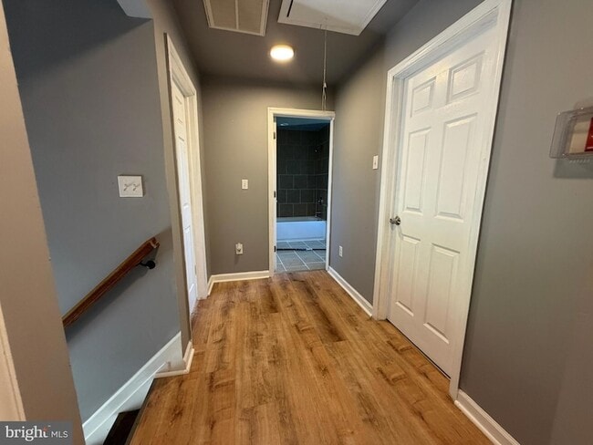 Building Photo - 5517 Schumacher Dr