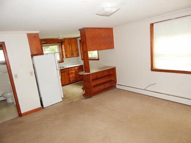 Building Photo - 1018 Montgomery St