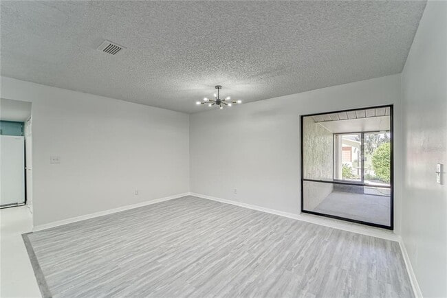 Building Photo - 1326 Idlewood Dr